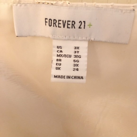 Forever 21 Plus Women's Size 3X Spaghetti Strap Top - Picture 4 of 6